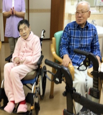 下村シモ様100歳のお誕生日