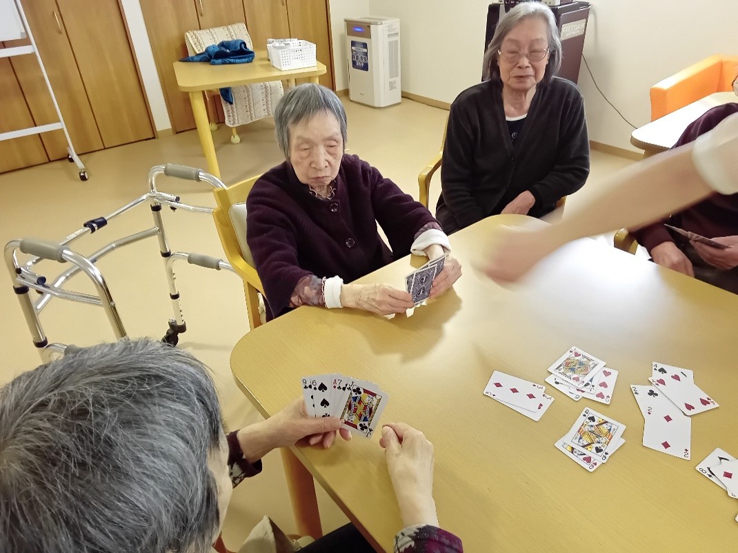 日ごとに春めく三月です。
