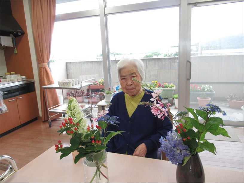 紫陽花に囲まれて