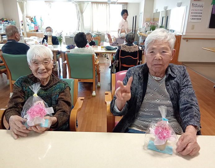 お散歩～藤の花を見に出かけました☺～